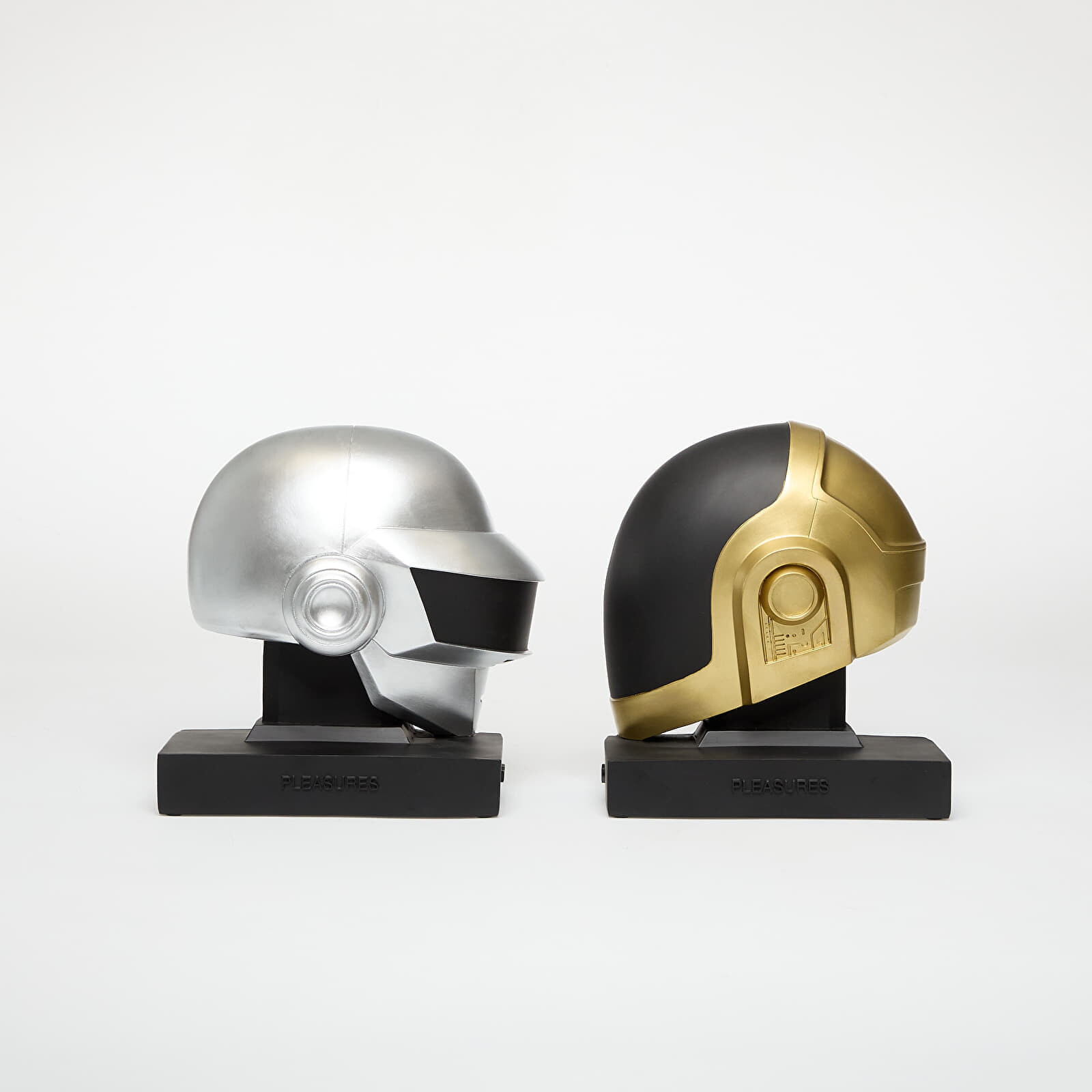 PLEASURES Daft Club Helmets Bookend Metallic Universal