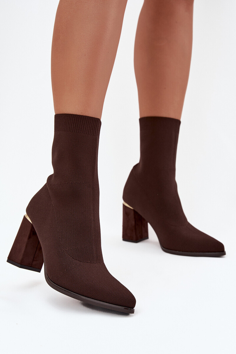 Boto Materiálové dámske boty na podpätku v čokoládovej farbe Virelle