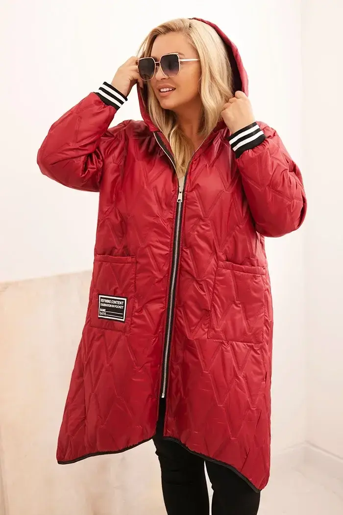Kesi Włoski Dámska bunda Plus Size prešívaná s kapucňou a športovými manžetami bordová