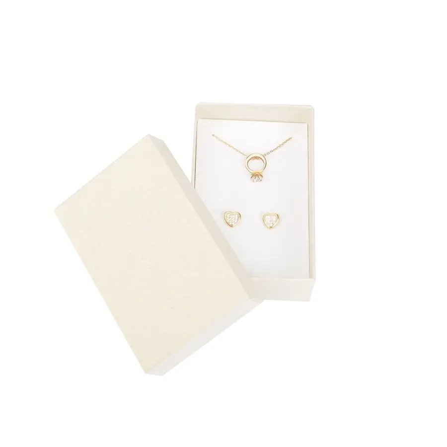 Krémová obdĺžniková krabička na šperky s bielou poduškou