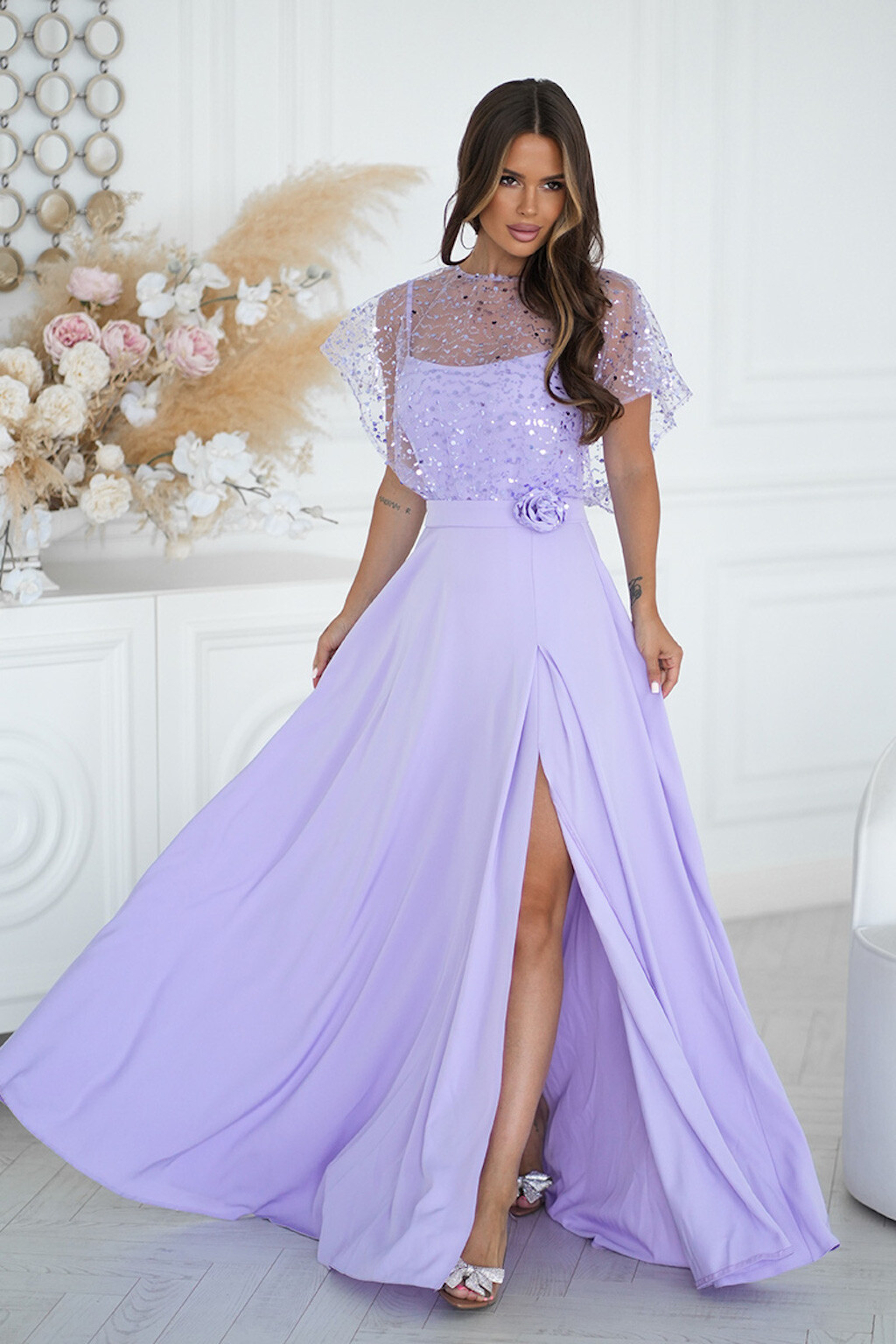 Bicotone Fialové spoločenské šaty s flitrami Veľkosť: M