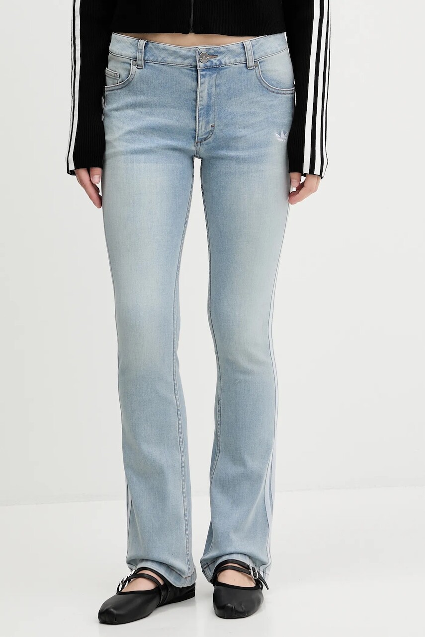 Rifle adidas Originals Slim Denim stredne vysoký pás, KE9801