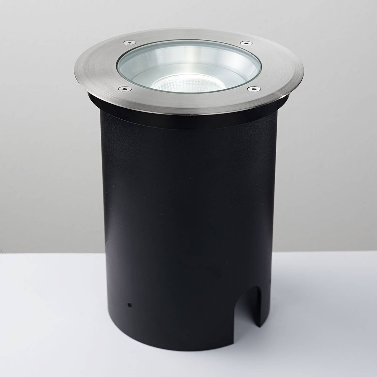 Scotty 6 – zapustené podlahové LED svietidlo, IP67