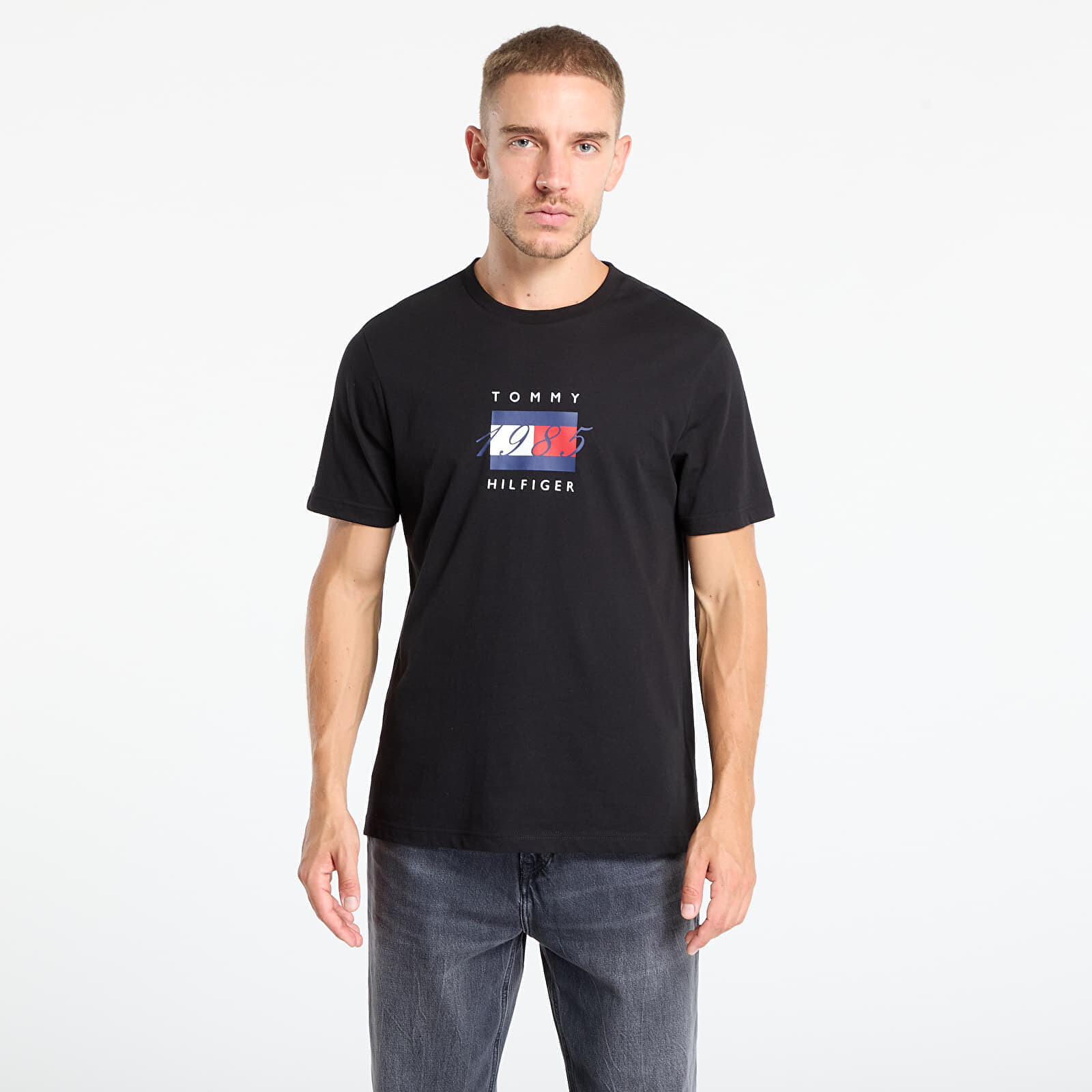 Tričko Tommy Hilfiger Linear Flag Graphic Tee Black L