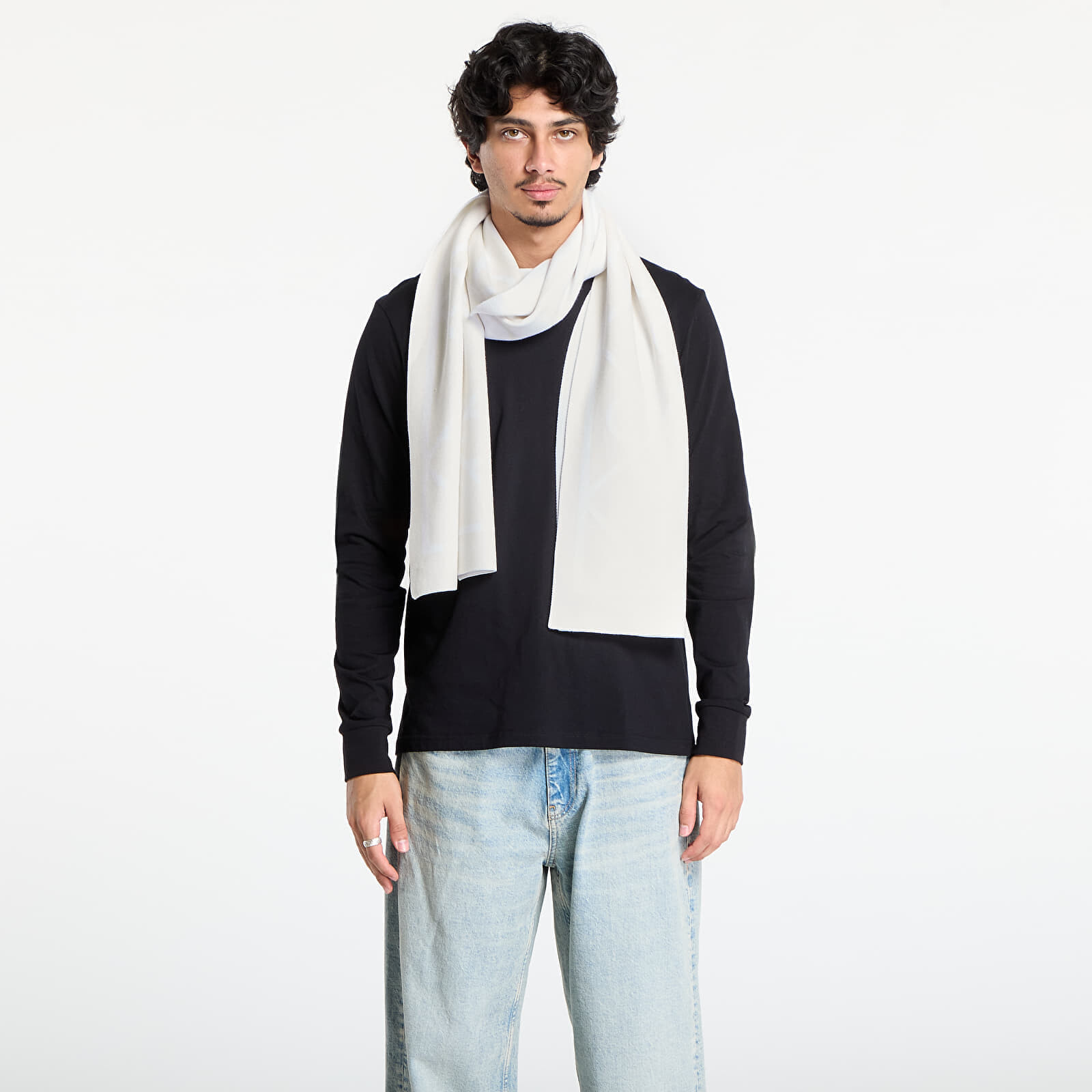 Šál Calvin Klein Emblem Aop Jcq Fine Scarf Khaki Universal