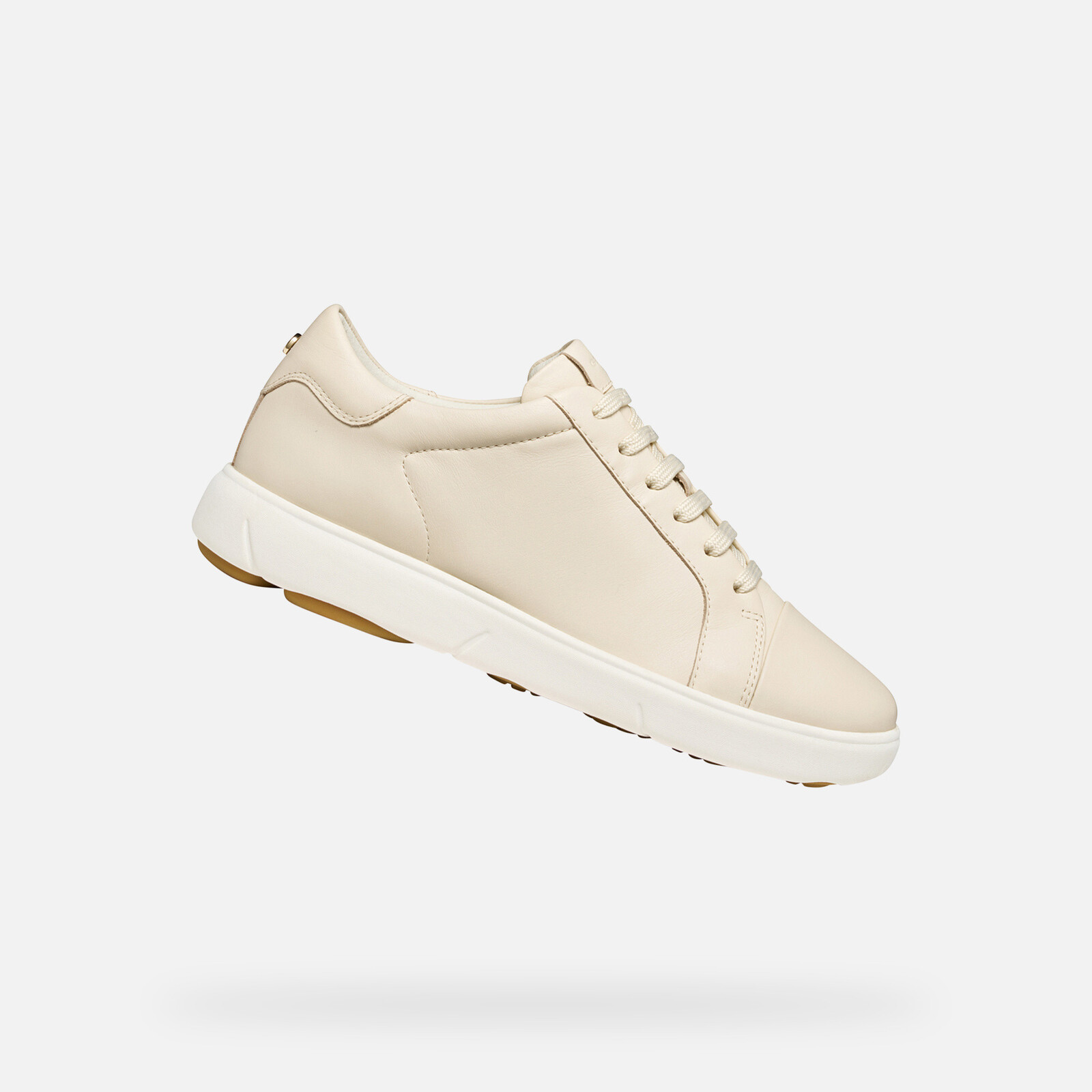 Cream women's sneakers Geox Nebula 2.0 C - Women's