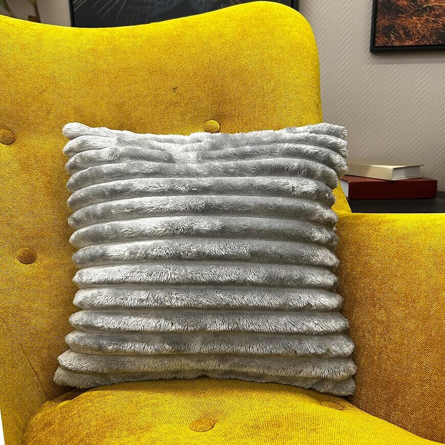 Obliečka na vankúš Laura 40x40 cm 8 svetlosivá