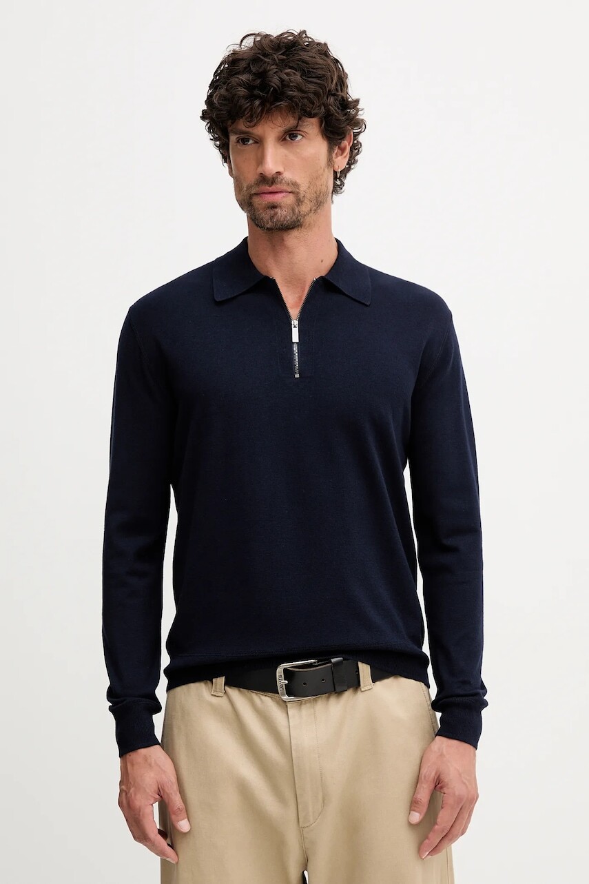 Sveter United Colors of Benetton tmavomodrá farba, ľahký, 110XU301L