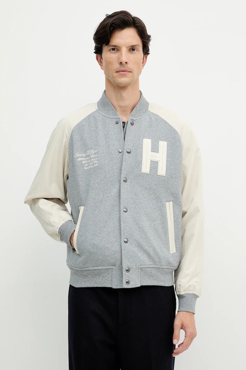 Bunda Tommy Hilfiger šedá farba, prechodná, MW0MW39684