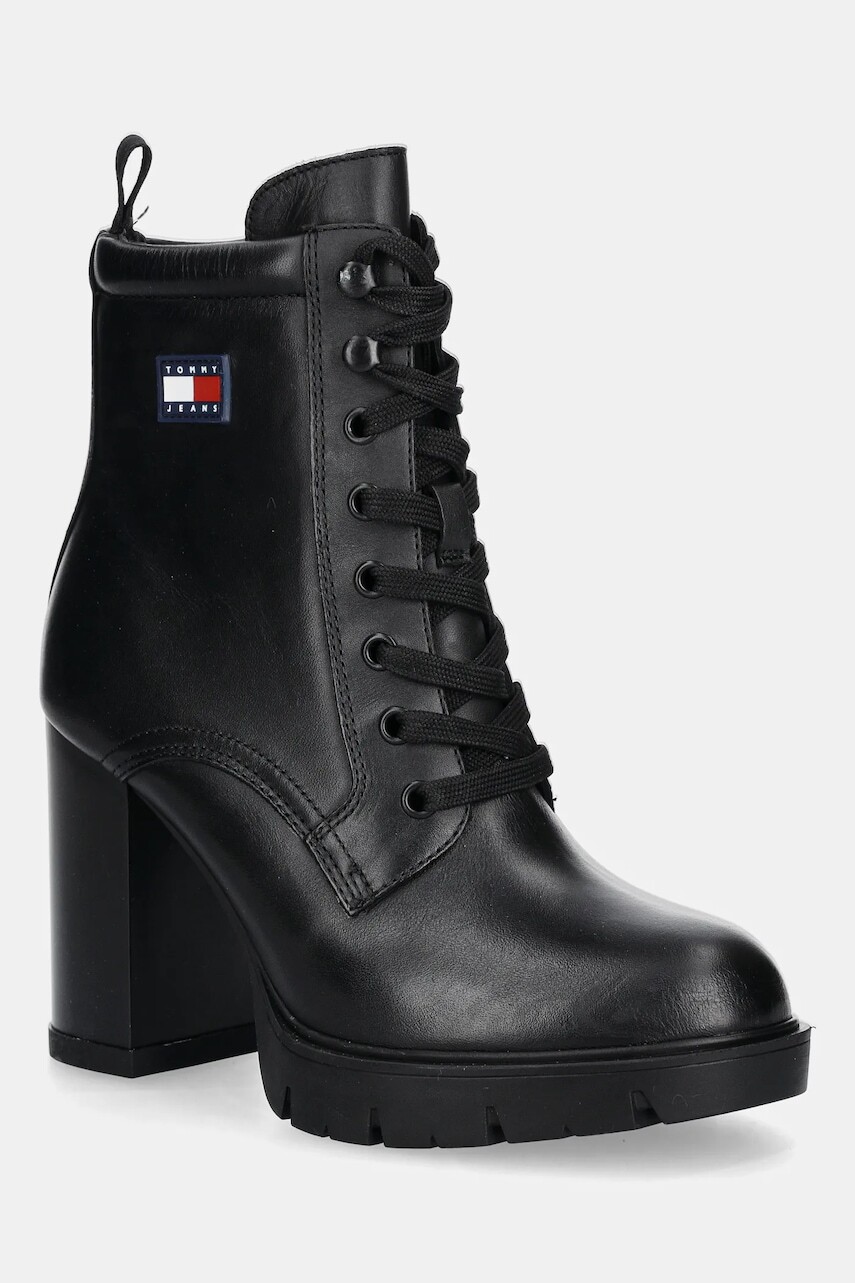 Kožené členkové topánky Tommy Jeans TJW HEEL LACE UP BOOT čierna farba, na podpätku, EN0EN02832