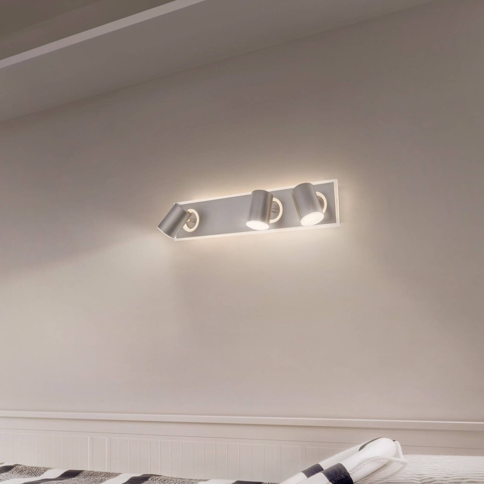 LEDVANCE LED stropné bodové svietidlo Mars, 4 svetlá, 3 spoty, biele