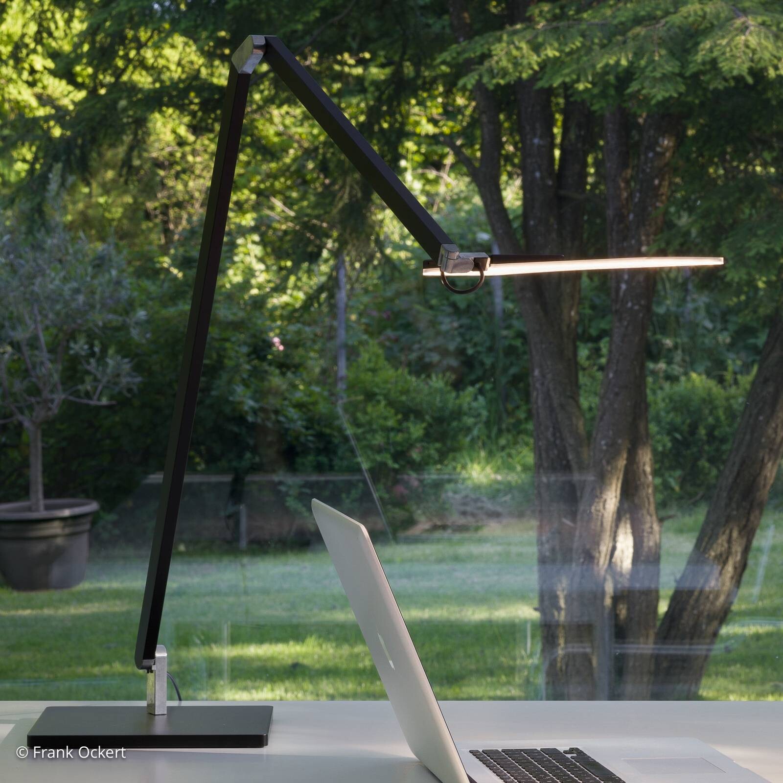 Nimbus Roxxane Office New stolná lampa, čierna 930