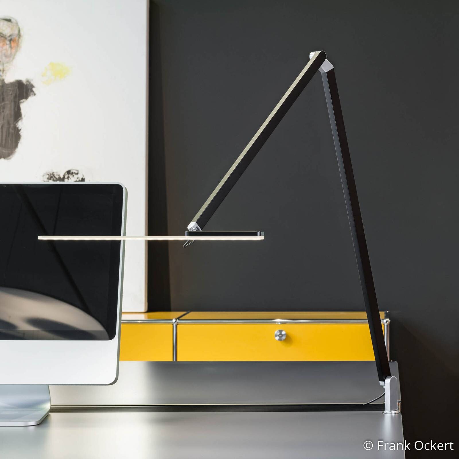 Nimbus Roxxane Office stolná LED lampa 940 čierna