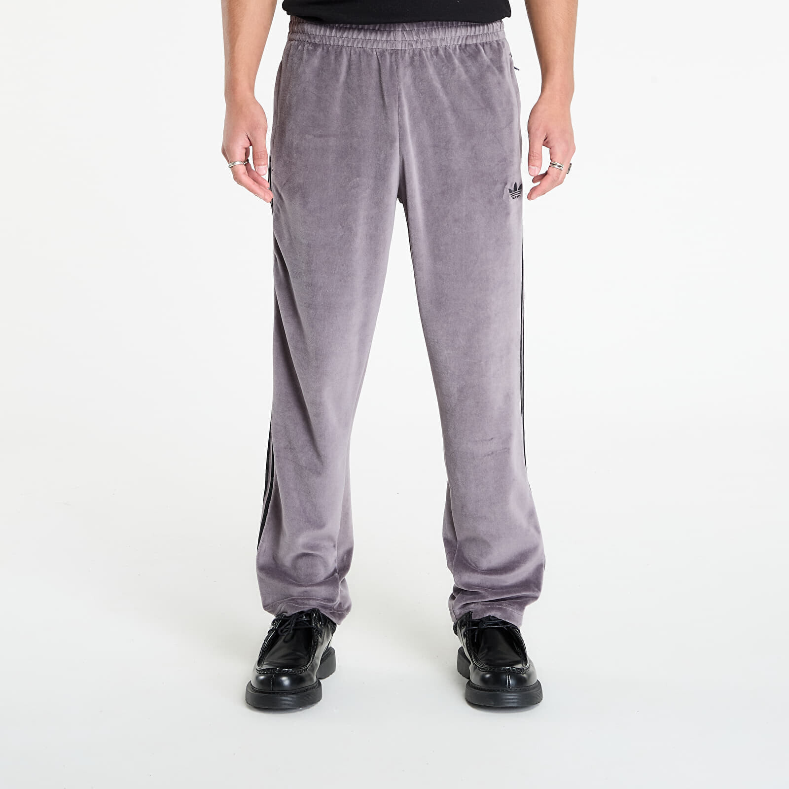 Kalhoty adidas SST Adicolor Velour Track Pants Grey Strata L