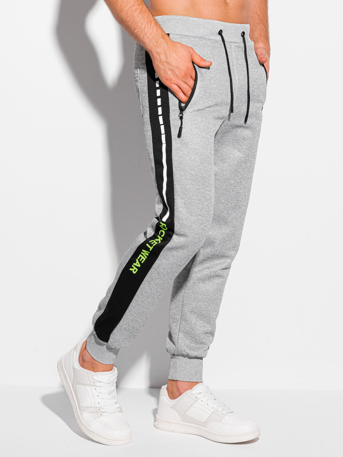 Pánske tepláky Edoti P1133