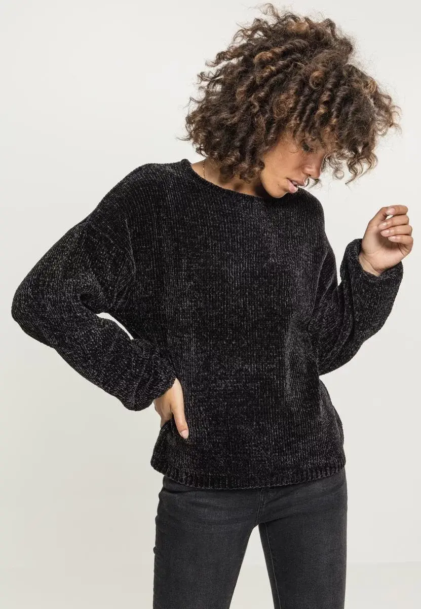 Women's oversize chenille sweater black