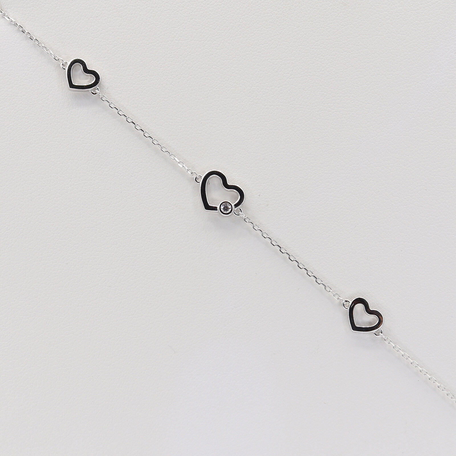 Strieborný náramok 113557