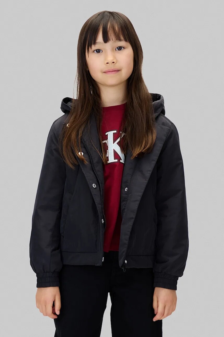 Detská bunda Calvin Klein Jeans čierna farba, IG0IG03021