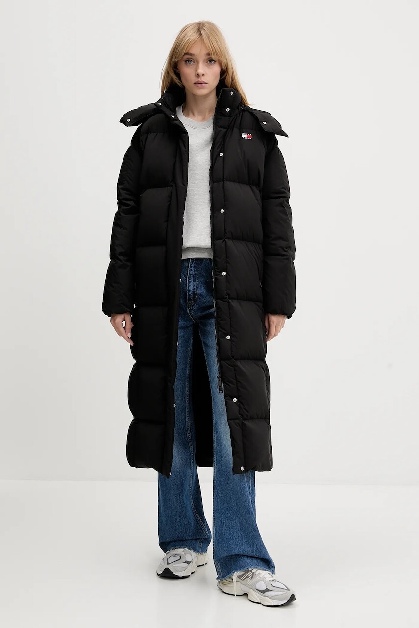 Páperová bunda Tommy Jeans čierna farba, zimná, DW0DW21977