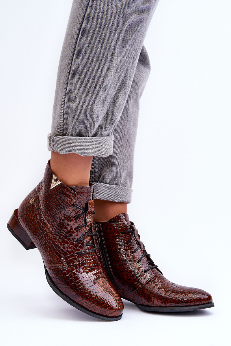 Tmavo-hnedé dámske kožené topánky Maciejka so zvieracím vzorom a prackou - 36