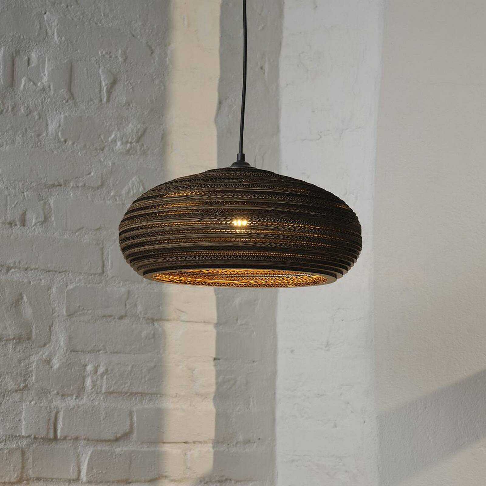 Závesné svietidlo OSRAM DROP, hnedé, Ø 40 cm, vlnitá lepenka, E27