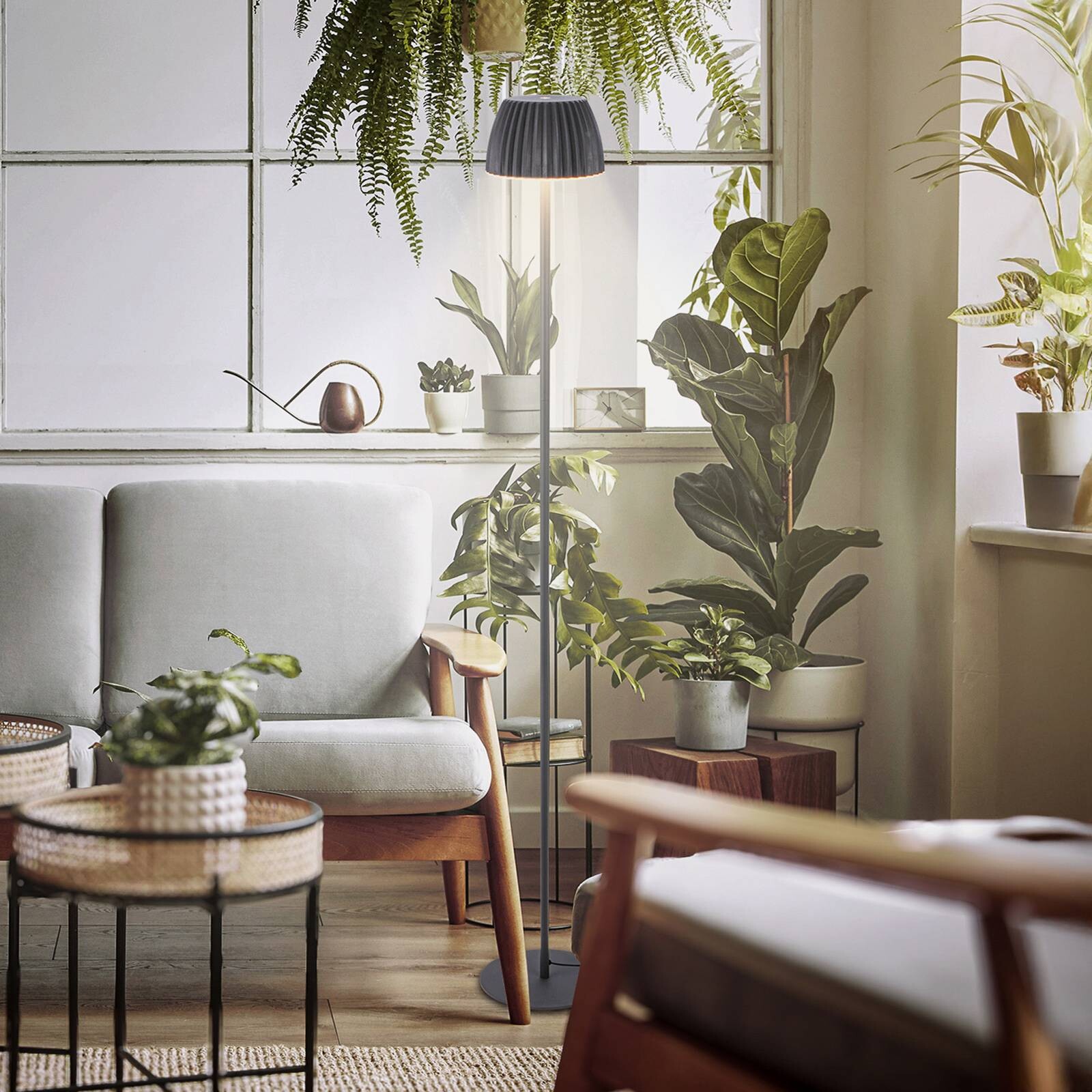 LED stojaca lampa Loca, antracitová, výška 123 cm plast/kov