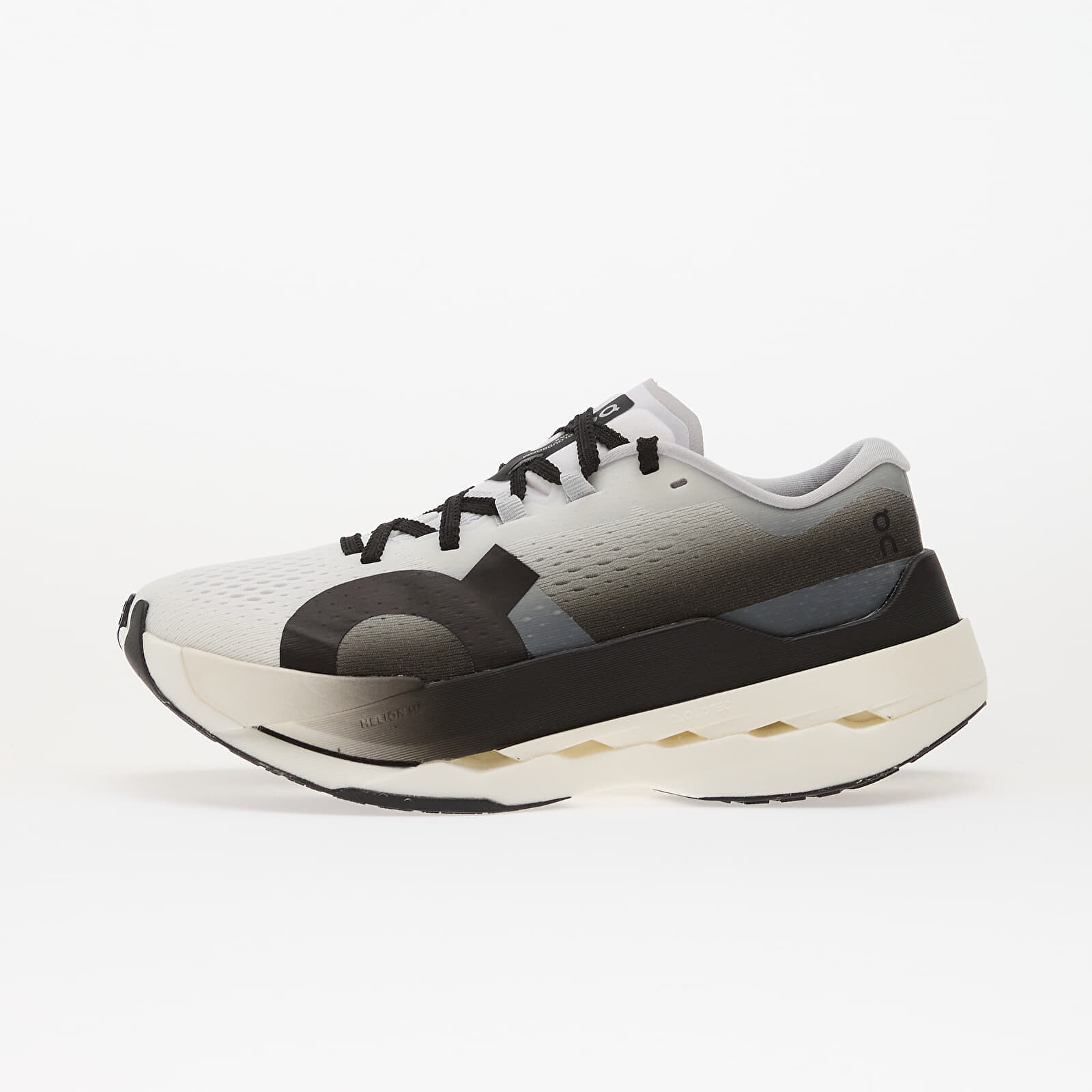 Tenisky On W Cloudboom Max White/ Black EUR 38