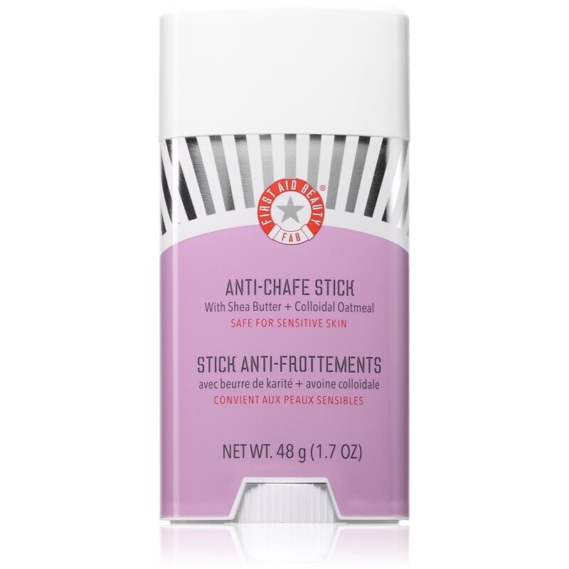 First Aid Beauty Anti-Chafe Stick upokojujúci balzam proti svrbeniu a treniu v oblasti slabín 48 g