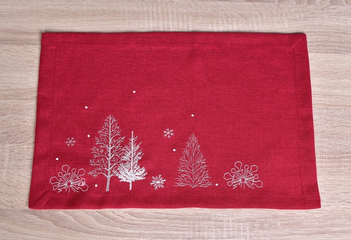 Prestierka Vianočné, Zimná pohoda, červená