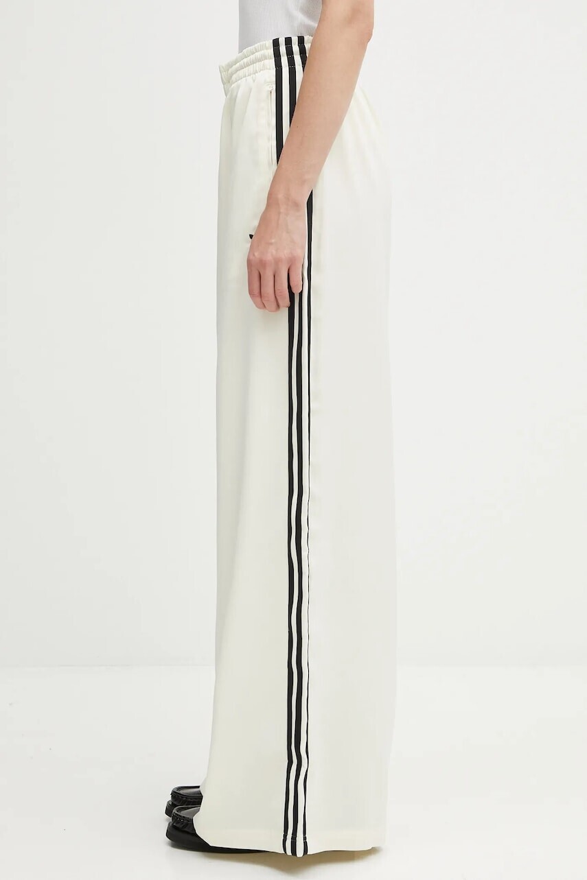 Tepláky adidas Originals Satin Tp Wl béžová farba, s nášivkou, KD2542