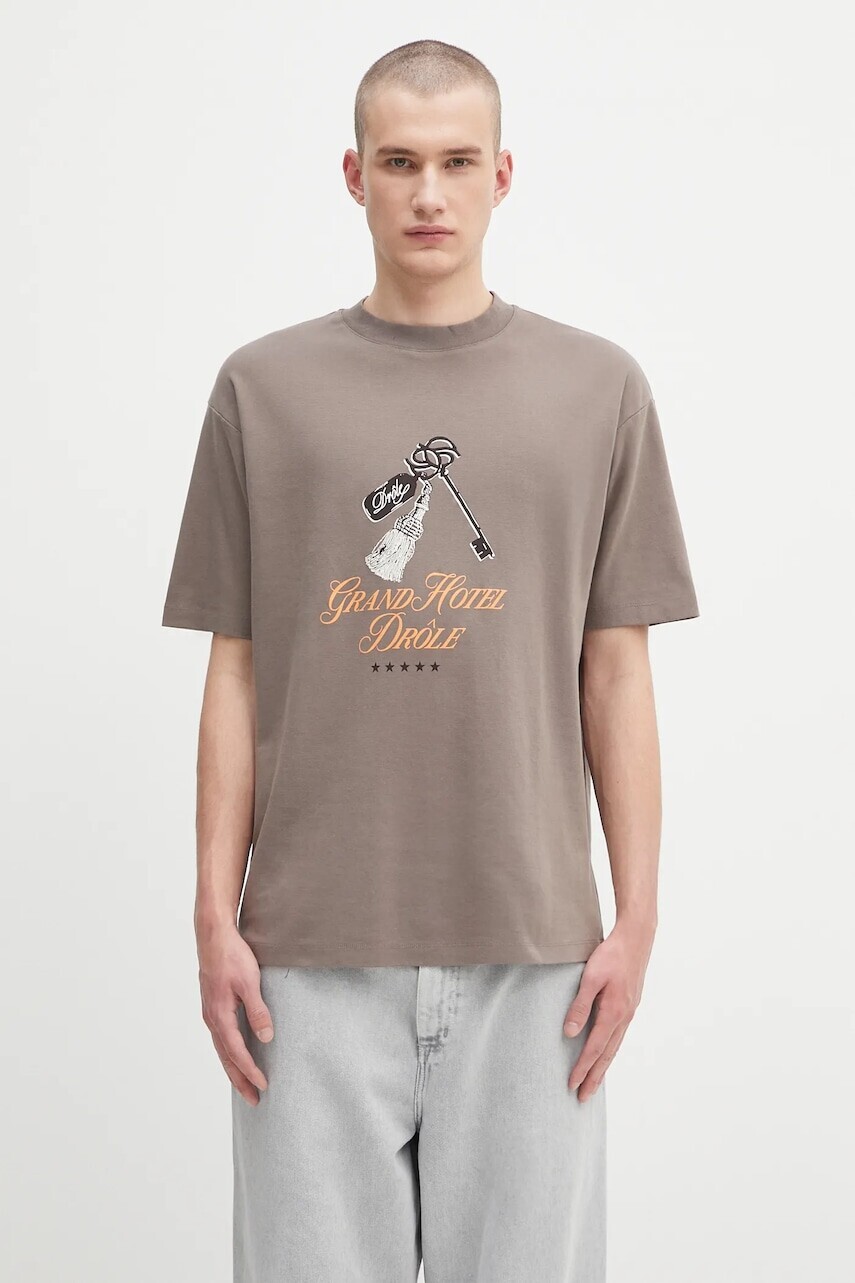 Bavlnené tričko Drôle de Monsieur Le Tshirt Grand HUtel pánske, hnedá farba, s potlačou, H.TS261.CO002