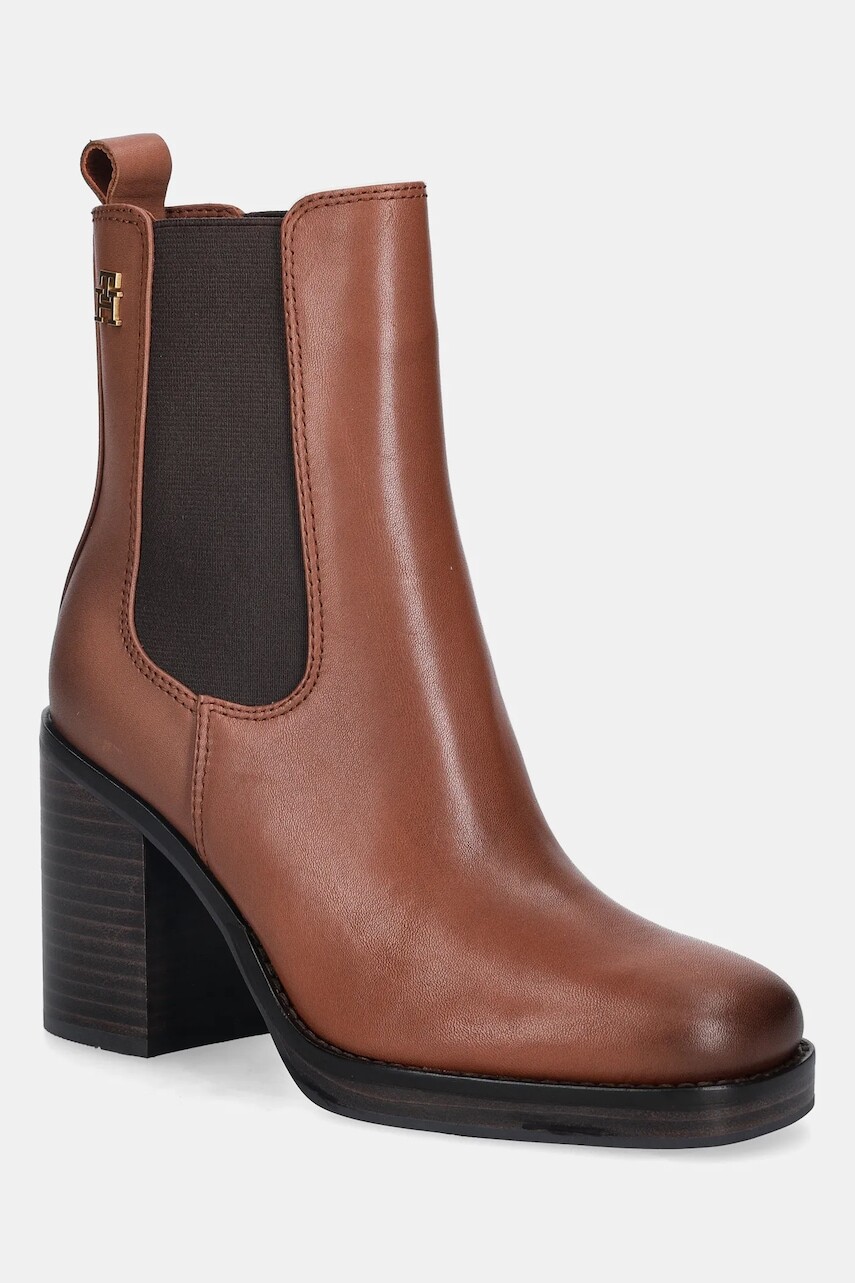 Kožené členkové topánky Tommy Hilfiger SQUARE TOE CHELSEA HIGH BLOCK HL hnedá farba, na podpätku, FW0FW08844