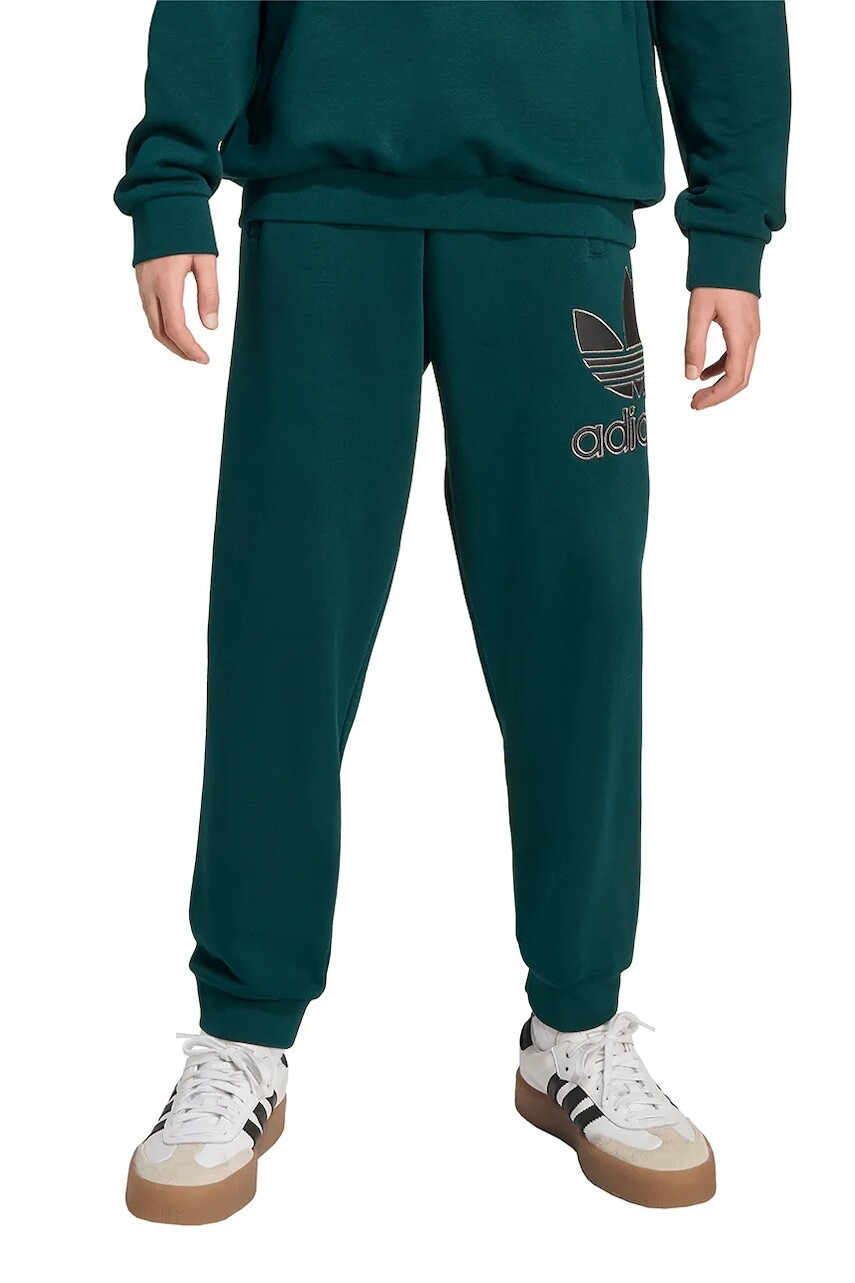 Detské bavlnené tepláky adidas Originals zelená farba, s nášivkou, JV8579