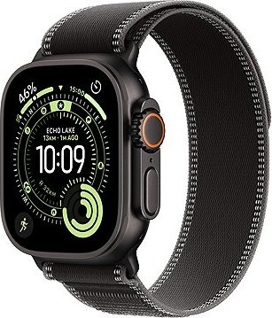Apple Watch Ultra 3 49 mm Čierny titán s čiernym trailovým ťahom – M/L
