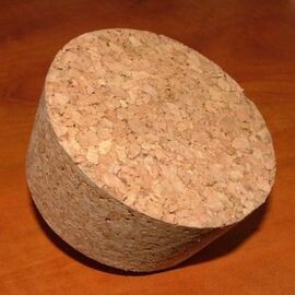 MAKRO - Zátka kónická 24x38/34mm AGLO (na 10L)