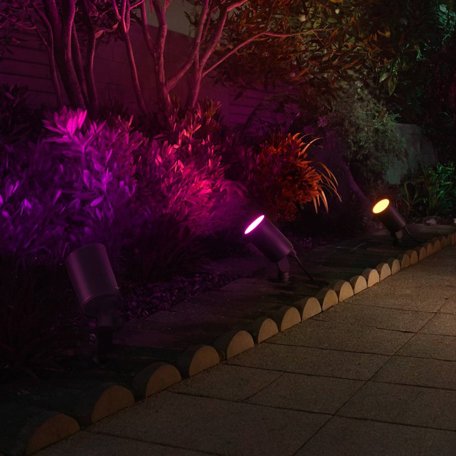 Hama Smart LED zemný reflektor, čierny WLAN, IP65 RGBW stmievateľné