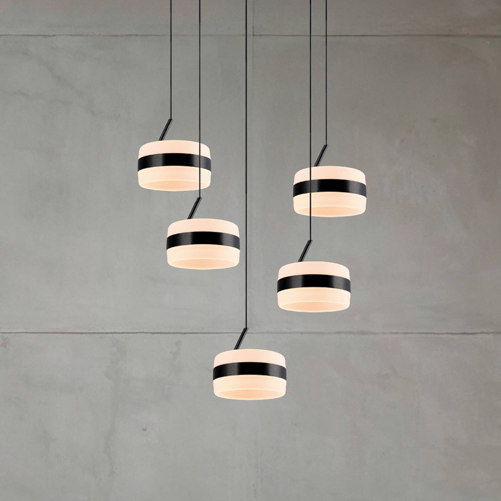 LED závesné svietidlo Dios, čierne, Ø 45 cm, CCT, 5-pl.