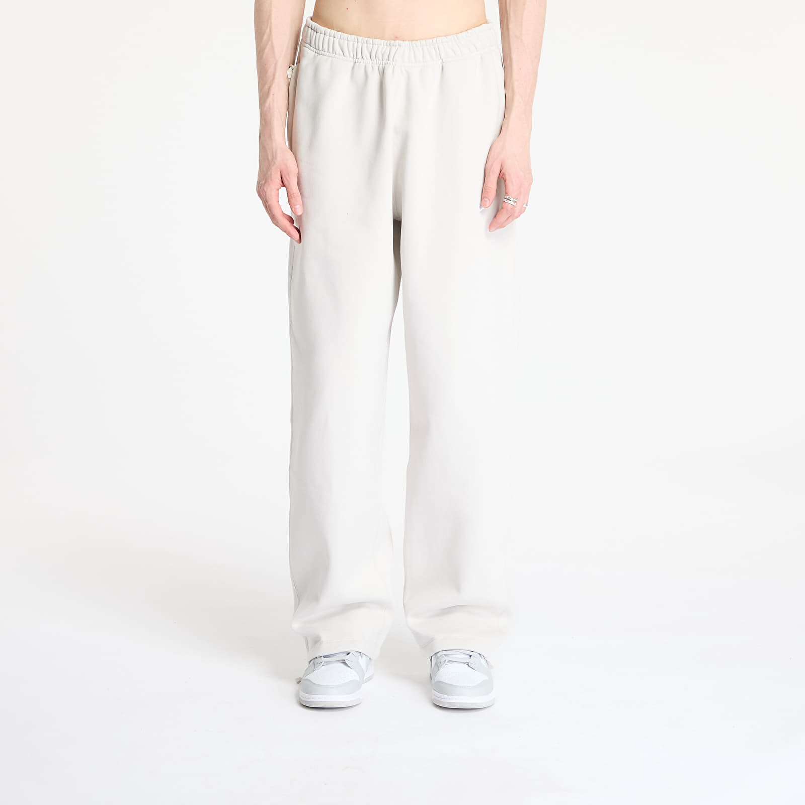 Tepláky Nike Solo Swoosh Men's Open-Hem Fleece Pants Light Bone/ White L