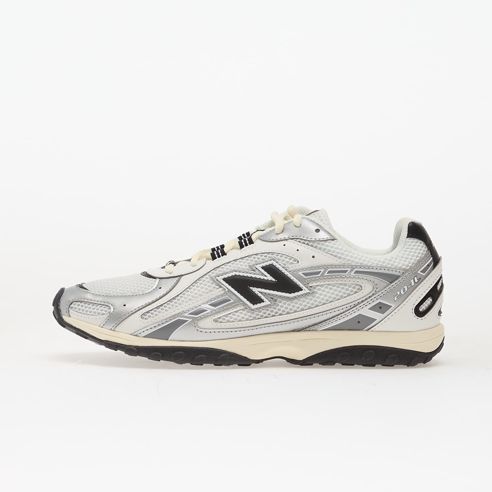 Tenisky New Balance 204 Silver Metallic EUR 42.5