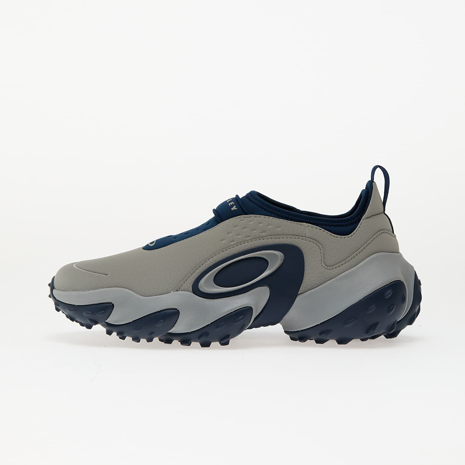 Tenisky Oakley Edge Icon Cement/ Navy EUR 47