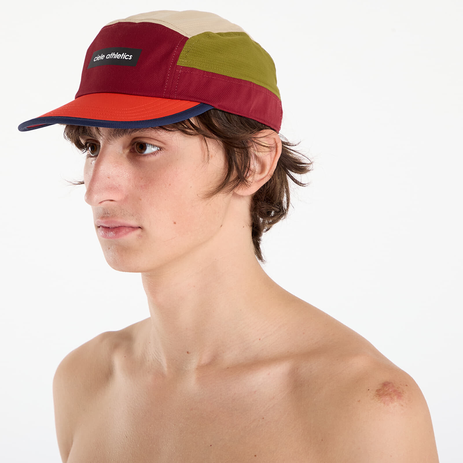 Šiltovka Ciele Athletics Gocap Field Iconicbar Crimsonred Terrain M/L