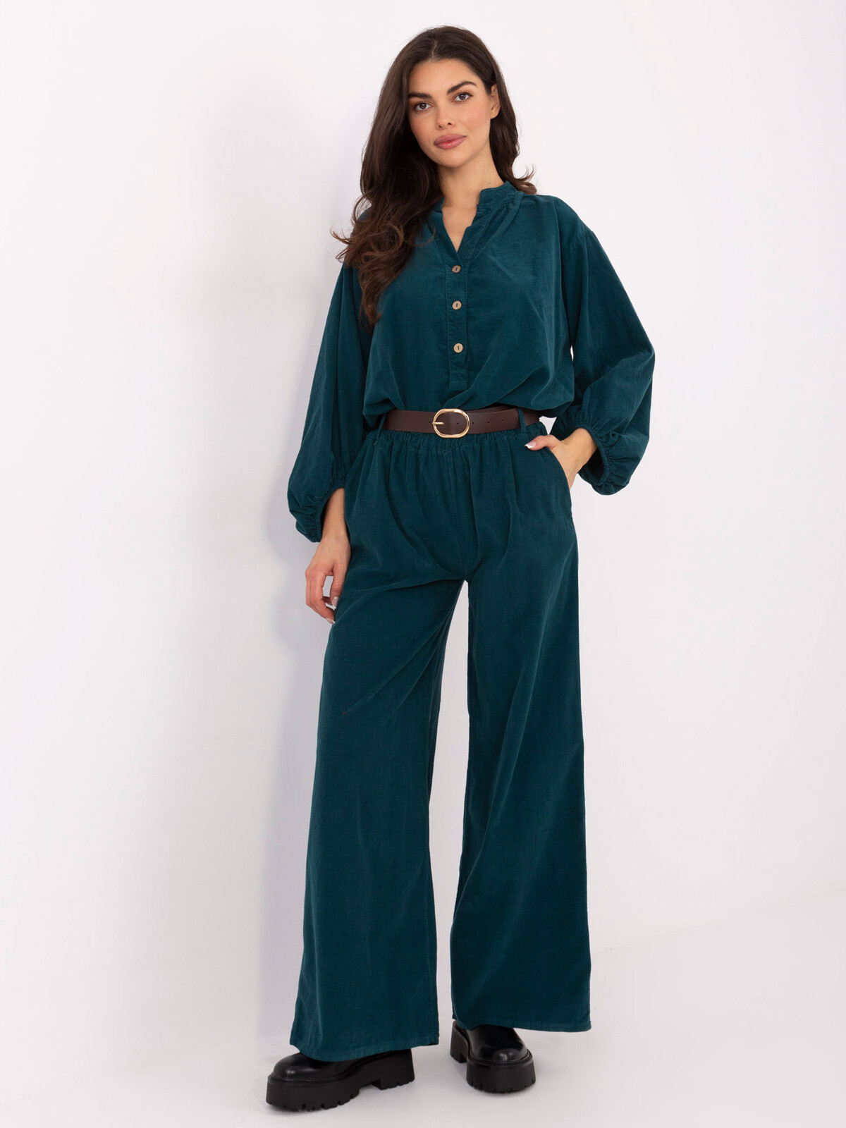 Zamatový komplet v petrolejovej farbe