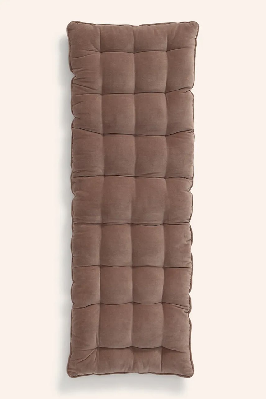 Dekoratívny vankúš Calma House 40 x 120 x 4 cm hnedá farba