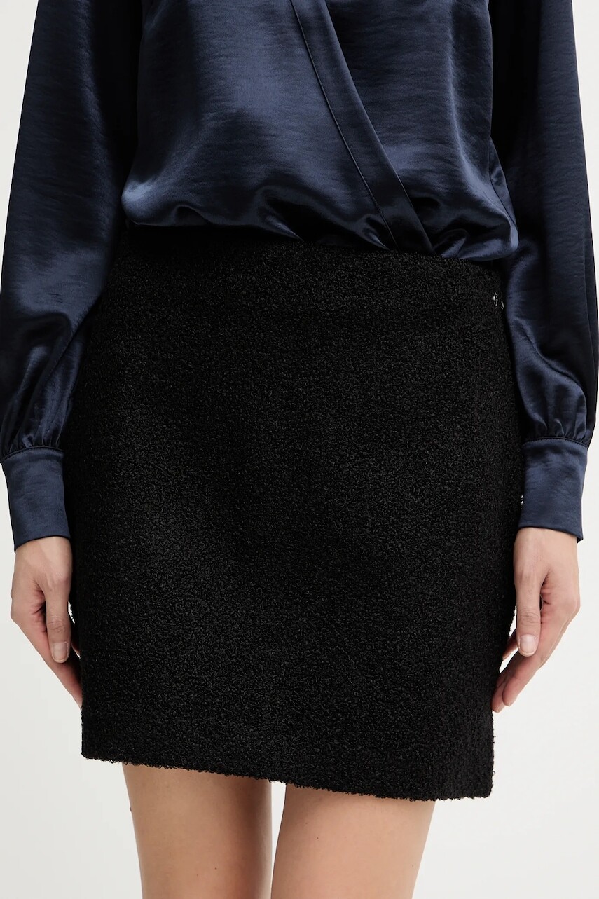 Sukňa Guess ZITA čierna farba, mini, rovný strih, W5BD68 W2392