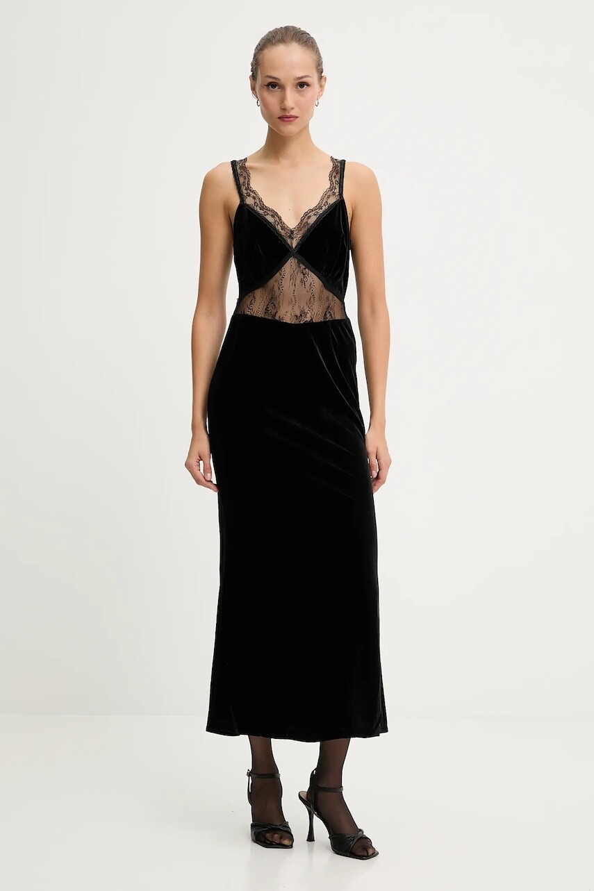 Zamatové šaty Never Fully Dressed čierna farba, maxi, rovný strih, NFDDR3012