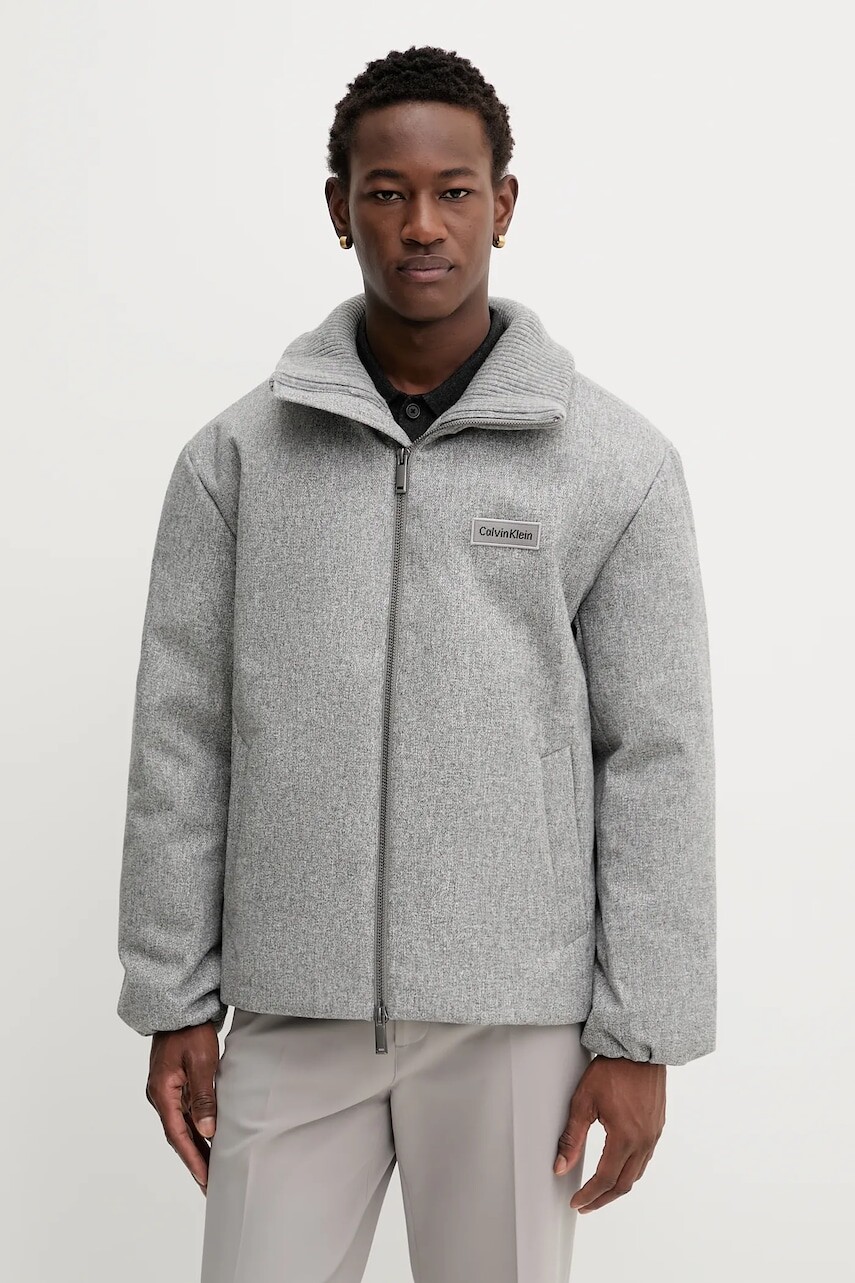 Páperová bunda Calvin Klein šedá farba, zimná, LV04LD519G
