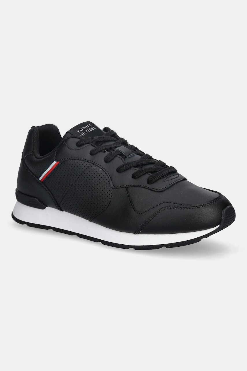Kožené tenisky Tommy Hilfiger RUNNER ICON LEATHER čierna farba, FM0FM05740