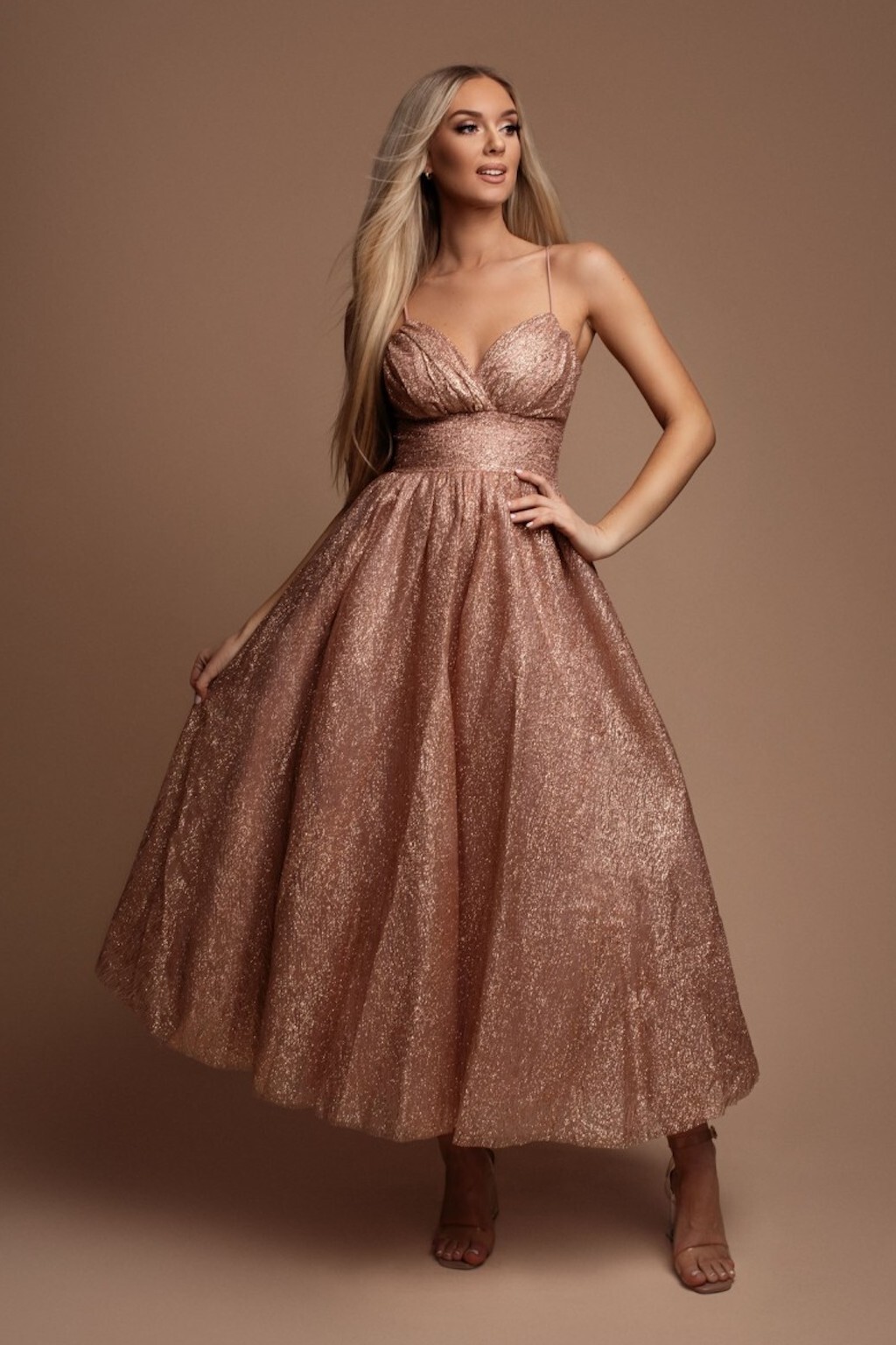 Eva & Lola Staroružové trblietavé midi šaty Veľkosť: L