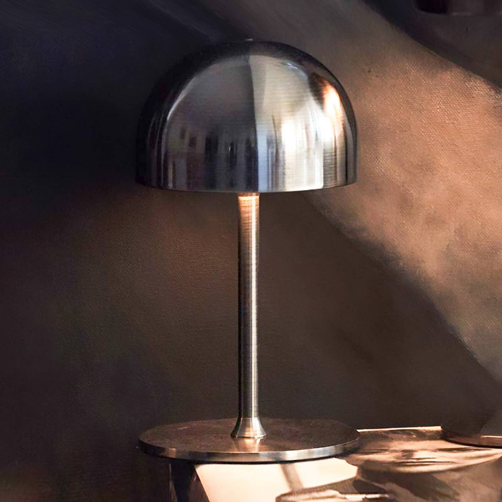 stolová LED lampa Tim, niklová farba, výška 22 cm, IP54