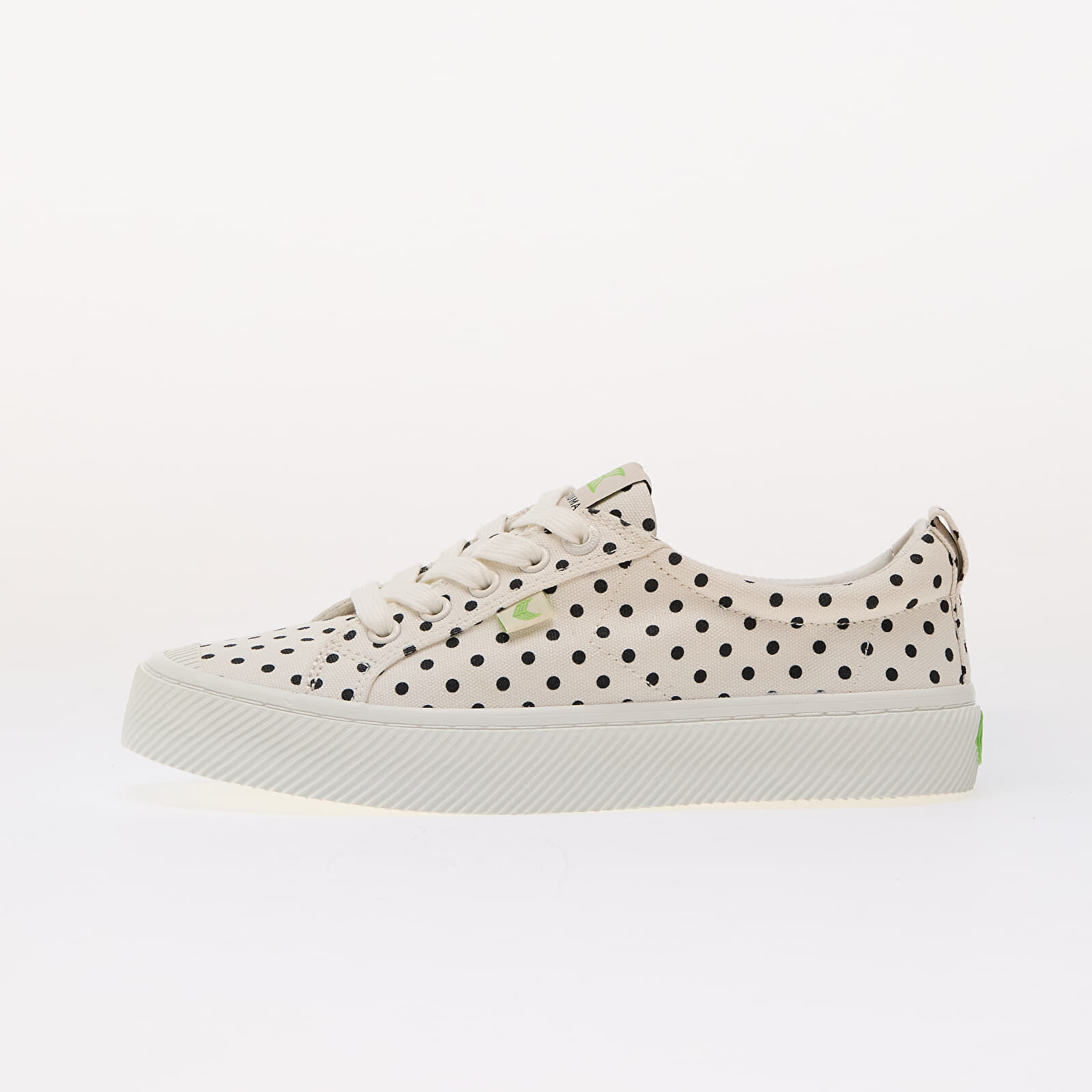 Tenisky Cariuma M Oca Low White Polka Dots EUR 41